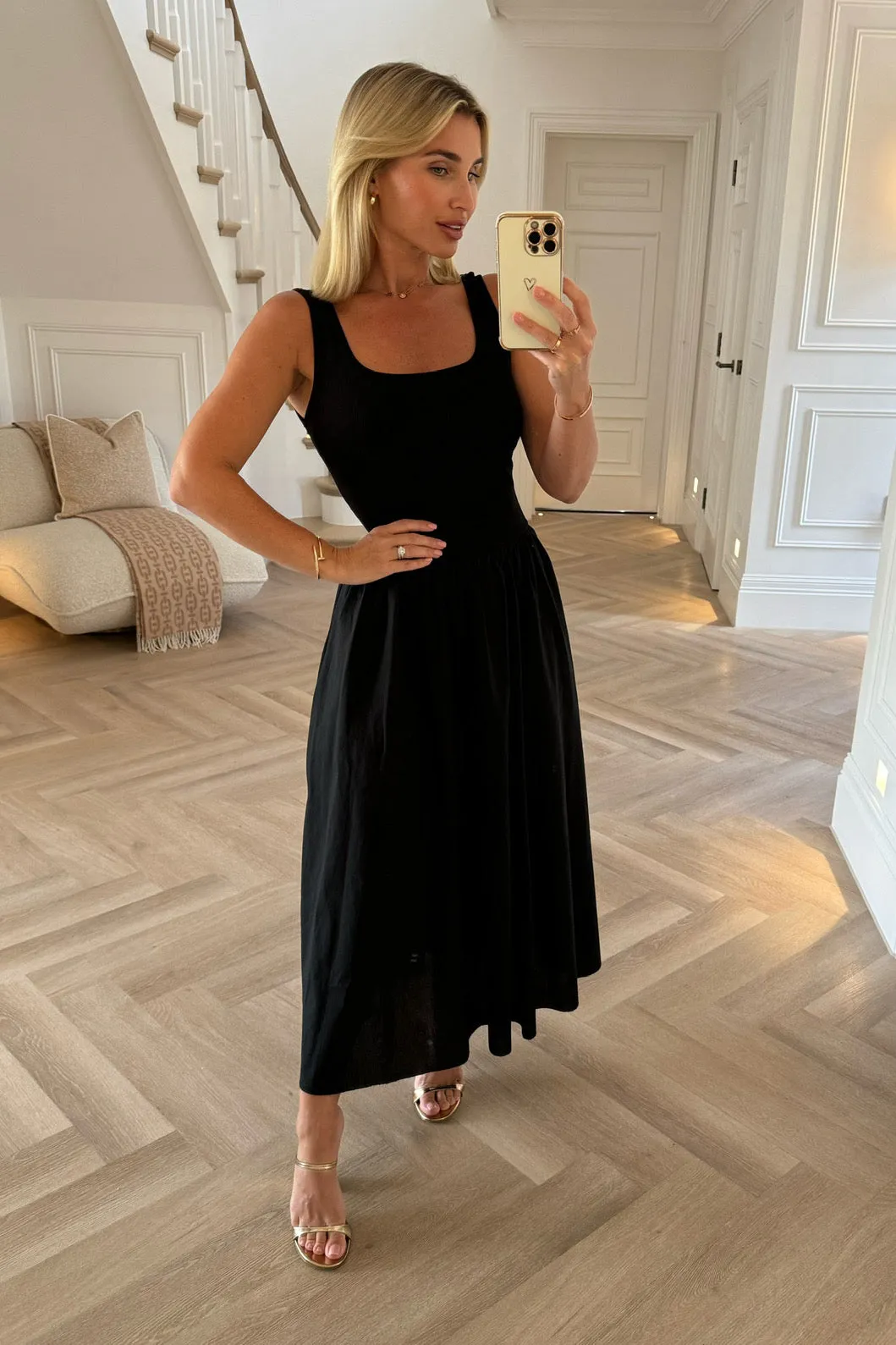 BLACK MIDAXI DRESS