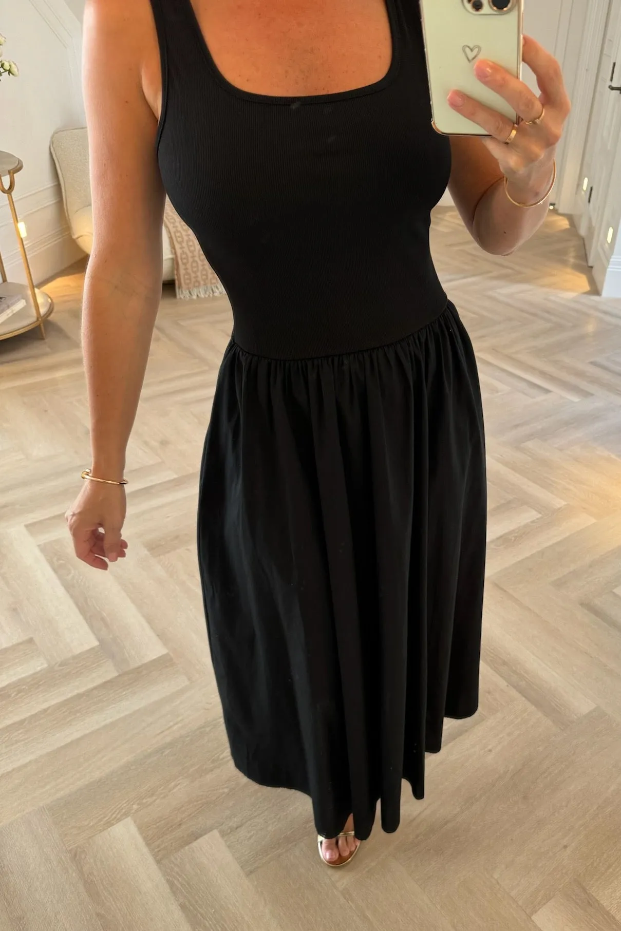 BLACK MIDAXI DRESS