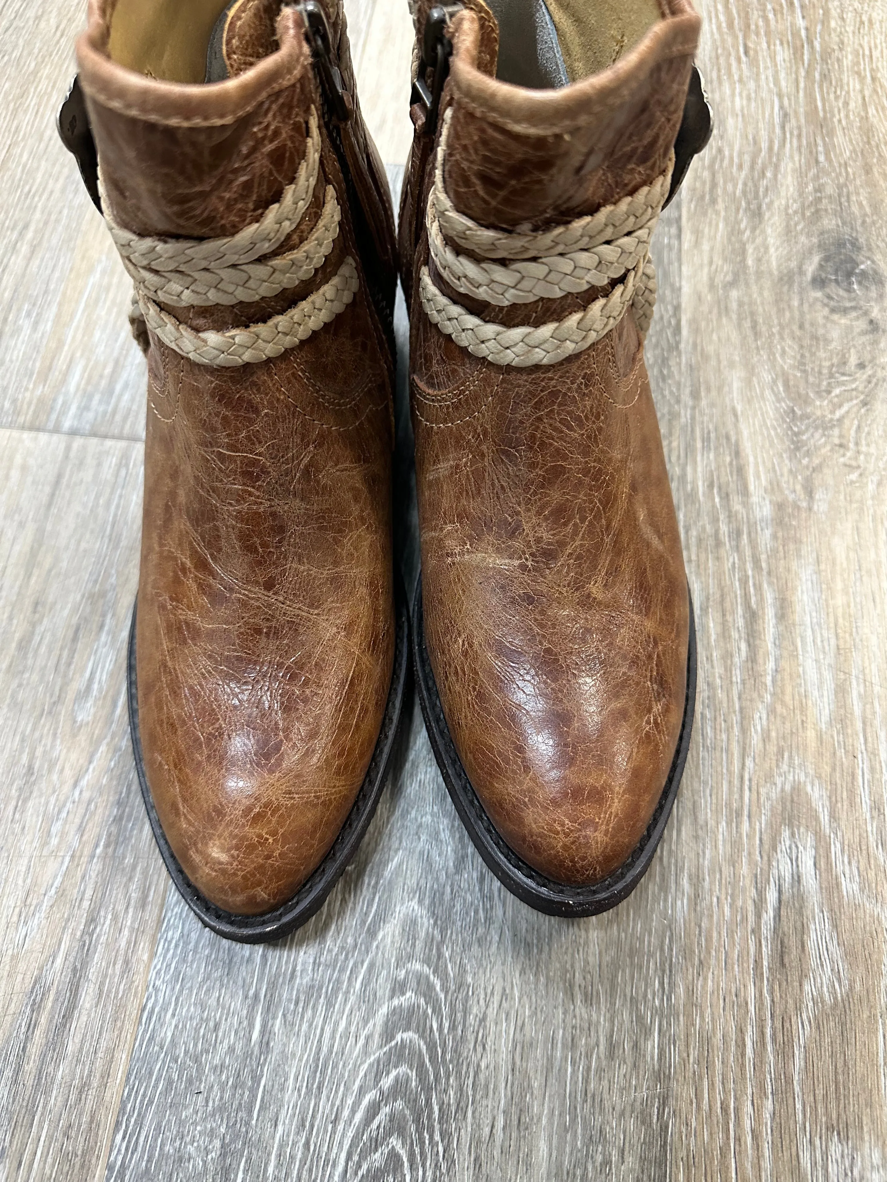 Boots Western By Ariat In Brown, Size: 7