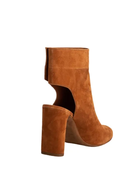 CAMEL SUEDE BOOTS