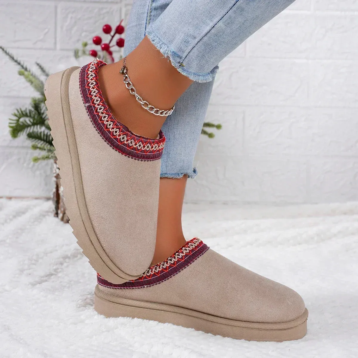 Winter Snow Boots Women New Cashmere Warm Thick Soles Without Heel-covered Hair Half Slipper Cotton Shoes Cashmere Warm Boots